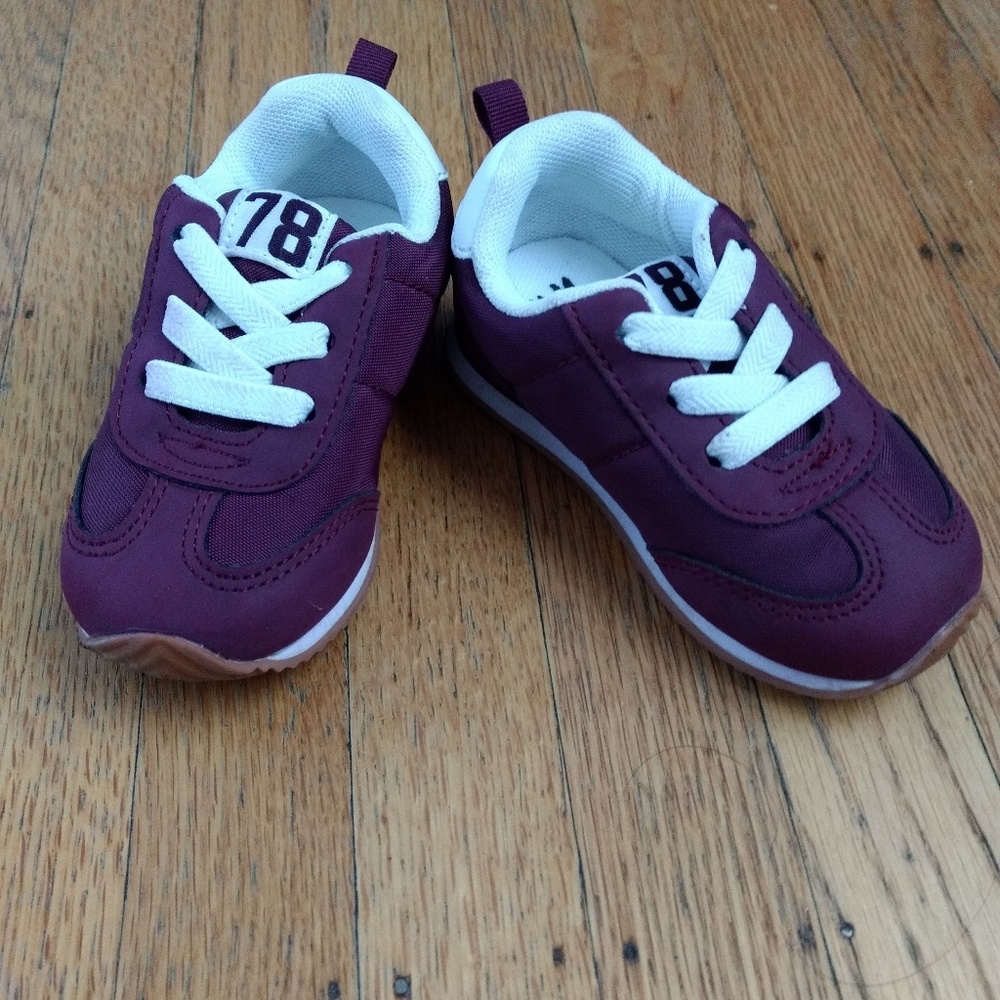 Toddler sneakers